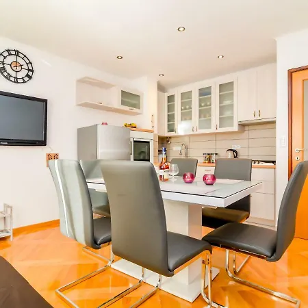 Apartment Marijan *